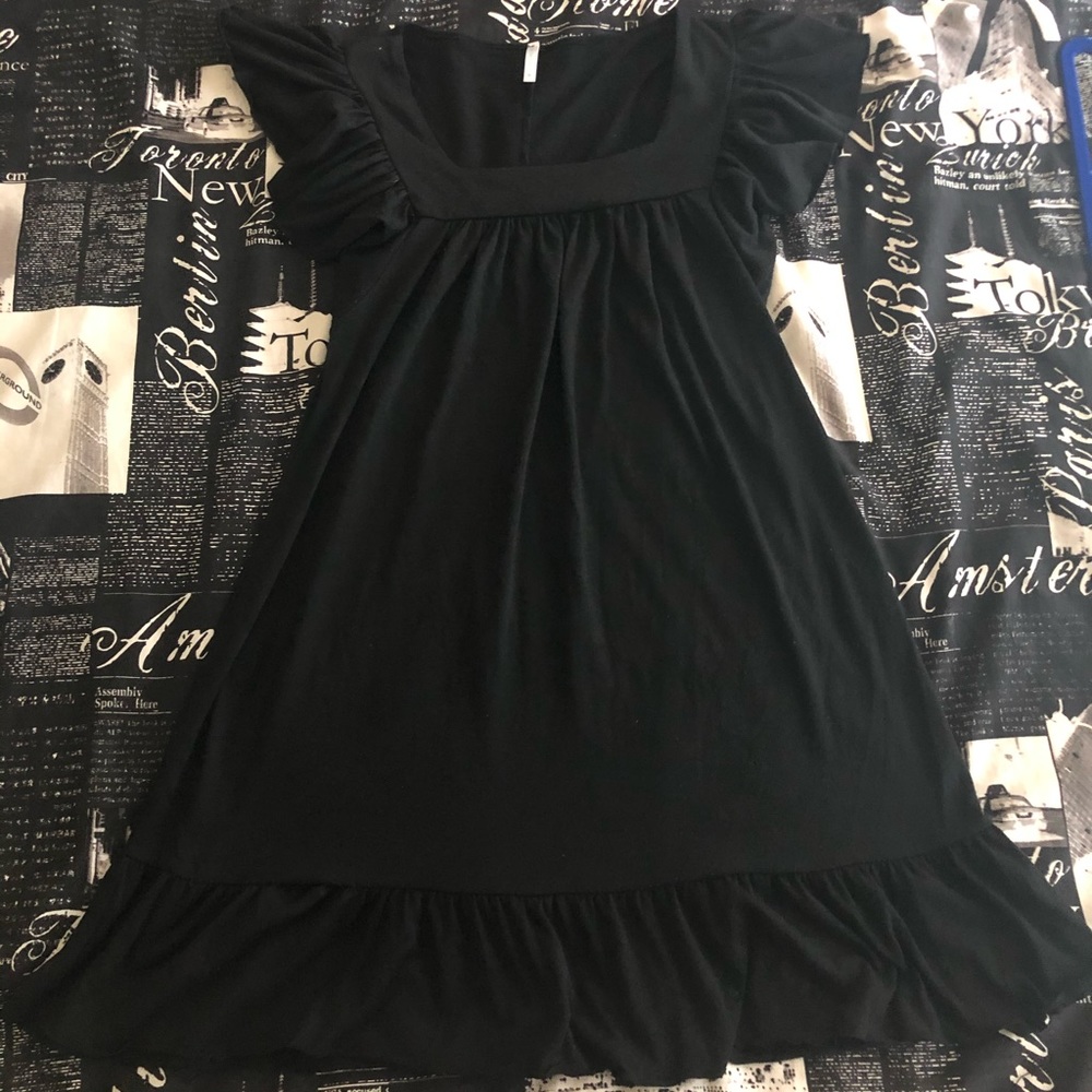 Black flowy dress